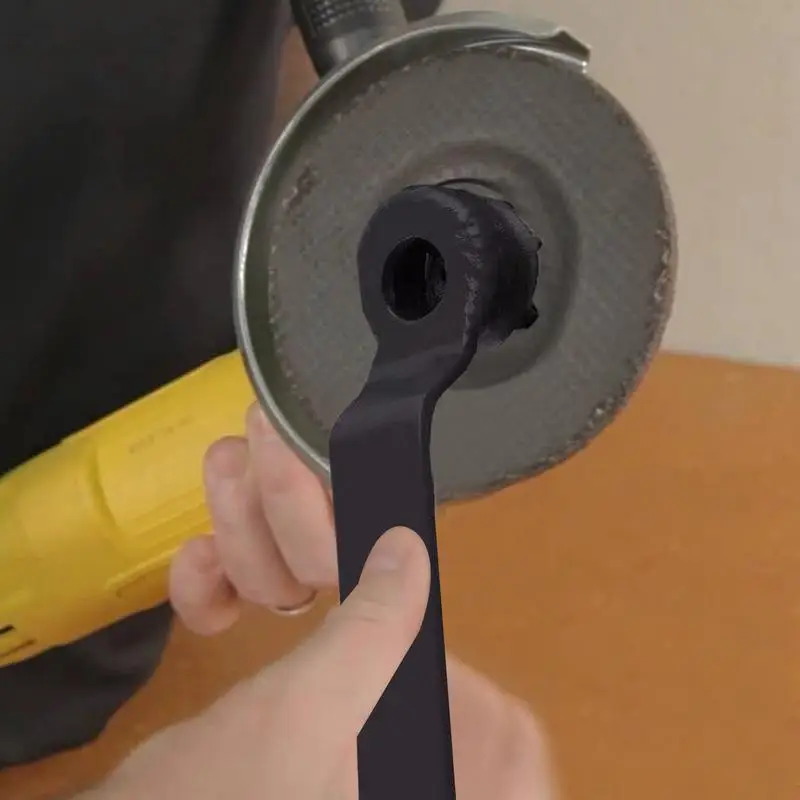 Угловая шлифовальная машина, ключ с четырьмя когтями, эргономичная ручка, шлифовальный инструмент, ключ, износостойкие аксессуары для сборки режущих дисков 
Угловая шлифовальная машина, ключ с четырьмя когтями, эргономичная ручка, шлифовальный инструмент, ключ, износостойкие аксессуары для сборки режущих дисков