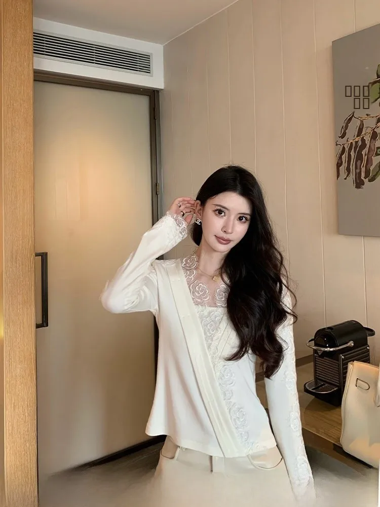 Женский шерстяной вязаный джемпер KUN Qingwan бежевого цвета с V-образным вырезом, плотный, осенняя новинка, для повседневной носки, модный, приталенный, с длинным рукавом
Женский шерстяной вязаный джемпер KUN Qingwan бежевого цвета с V-образным вырезом, плотный, осенняя новинка, для повседневной носки, модный, приталенный, с длинным рукавом