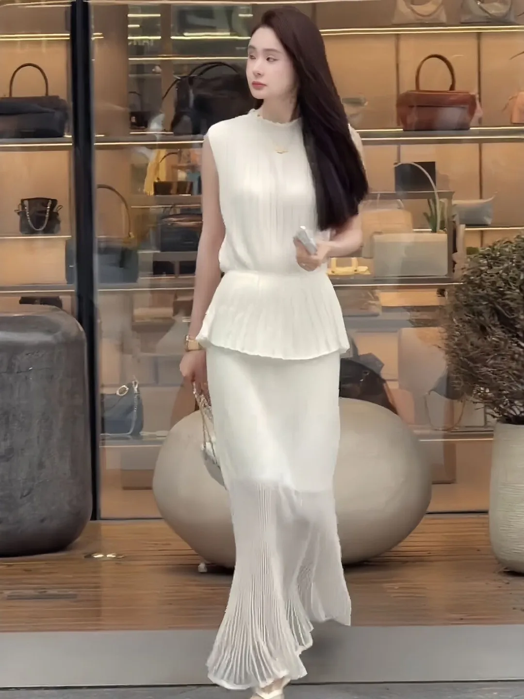 Summer Fashion Set Women's Sleeveless Top And Skirt Two-Piece Ensemble High Waist Bodycon Dress Unique Style Non-Repeating
Summer Fashion Set Women's Sleeveless Top And Skirt Two-Piece Ensemble High Waist Bodycon Dress Unique Style Non-Repeating