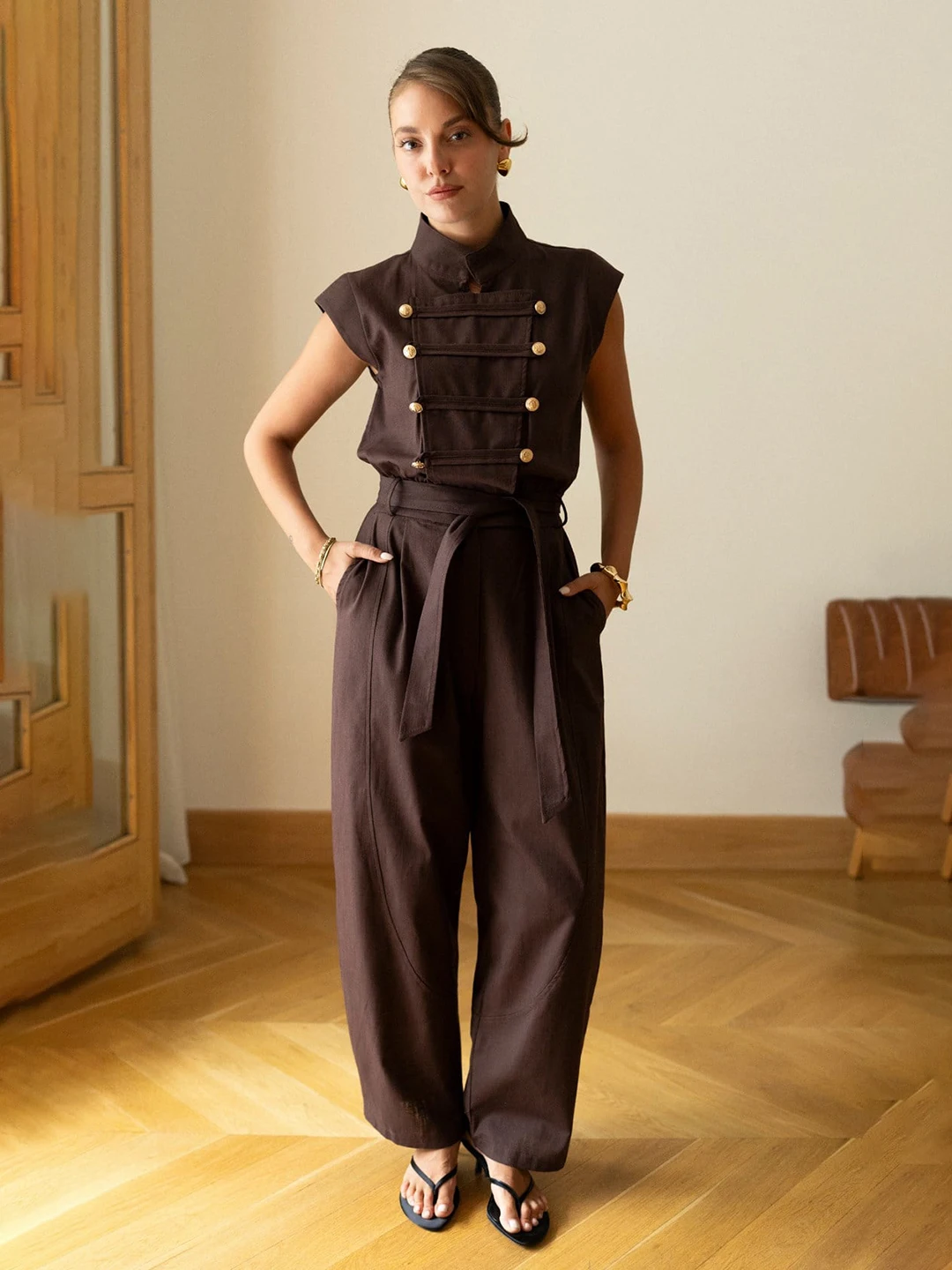 Laur 2026 Lady's New Chinese-style Set - Round-neck Thin Style Patchwork Set - High-quality Sleeveless Top + Straight Pants
Laur 2026 Lady's New Chinese-style Set - Round-neck Thin Style Patchwork Set - High-quality Sleeveless Top + Straight Pants