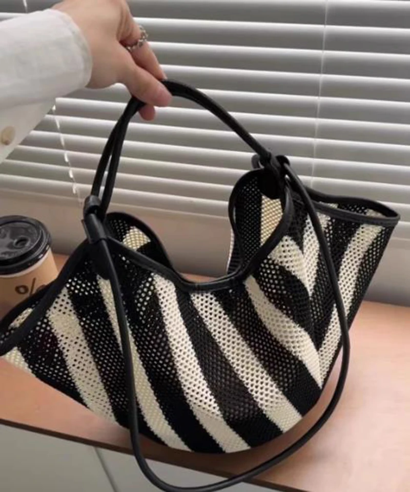 HIGHREAL Forest Lazy Style Crossbody Bag Bohemian Handmade Grass Woven Bag Leisure Vacation Beach Women's Woven Dumpling Bun
HIGHREAL Forest Lazy Style Crossbody Bag Bohemian Handmade Grass Woven Bag Leisure Vacation Beach Women's Woven Dumpling Bun
