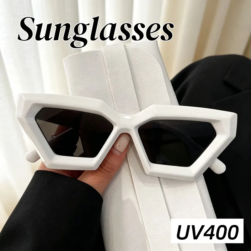 Vintage Fashion Cat Eye UV400 Sunglasses Personalized Trendy Alien Frame Glasses Ultra Lightweight High-end Women's Eyeglasses
Vintage Fashion Cat Eye UV400 Sunglasses Personalized Trendy Alien Frame Glasses Ultra Lightweight High-end Women's Eyeglasses