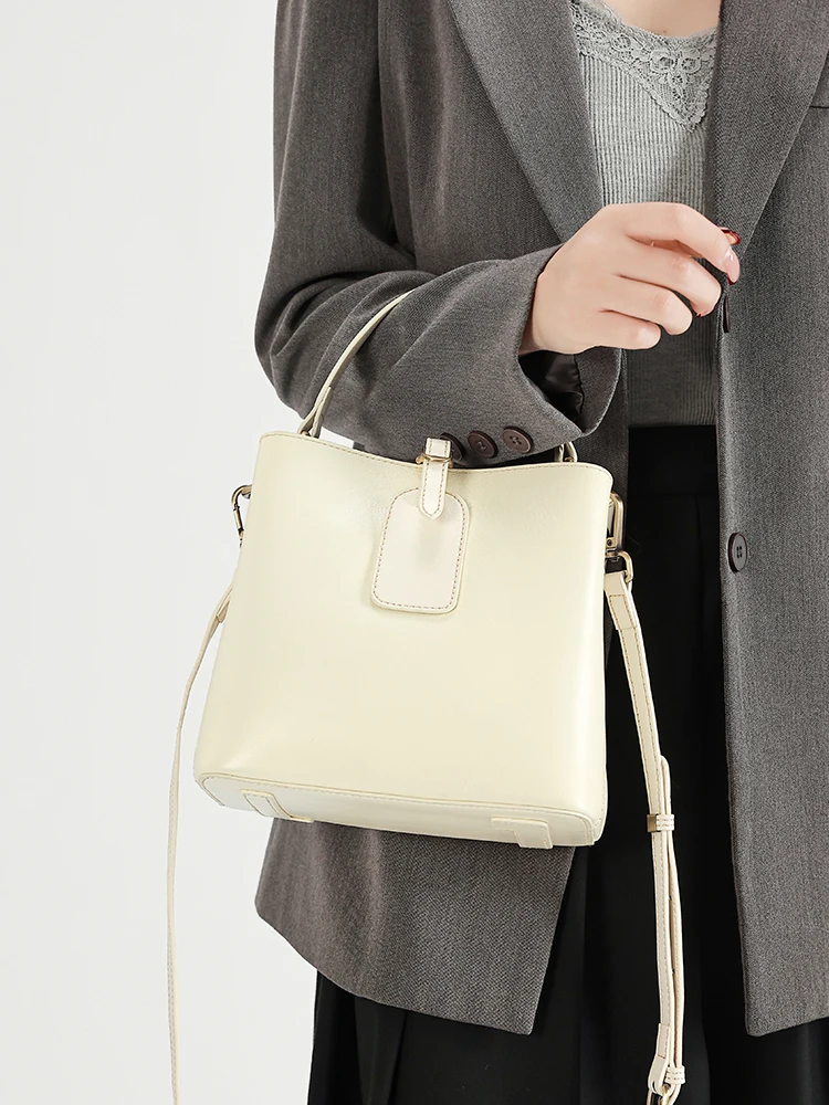 Женская сумка через плечо из натуральной коровьей кожи, женские ретро мягкие офисные сумки из воловьей кожи, женские модные сумки через плечо с роскошным дизайном
Женская сумка через плечо из натуральной коровьей кожи, женские ретро мягкие офисные сумки из воловьей кожи, женские модные сумки через плечо с роскошным дизайном