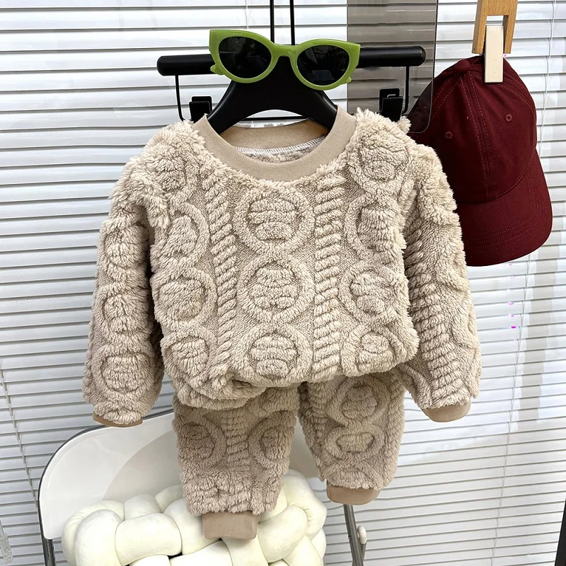 Autumn And Winter Flannel Warm Girl's Suit Solid Color Long-Sleeved Boy's Velvet Thickened Top And Trousers Suit 1-12Years Old 
Autumn And Winter Flannel Warm Girl's Suit Solid Color Long-Sleeved Boy's Velvet Thickened Top And Trousers Suit 1-12Years Old