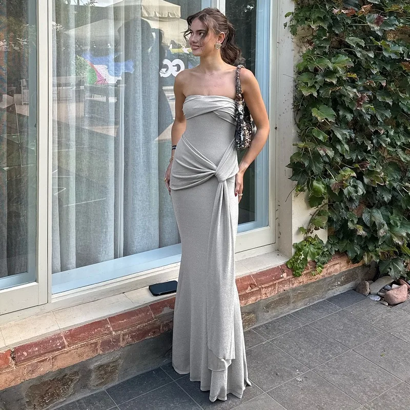 Tuularose One Neck Dress Sexy Sleeveless Backless Pleated Slim Long Dress Casual Elegant High Street Solid Female Long Dresses
Tuularose One Neck Dress Sexy Sleeveless Backless Pleated Slim Long Dress Casual Elegant High Street Solid Female Long Dresses