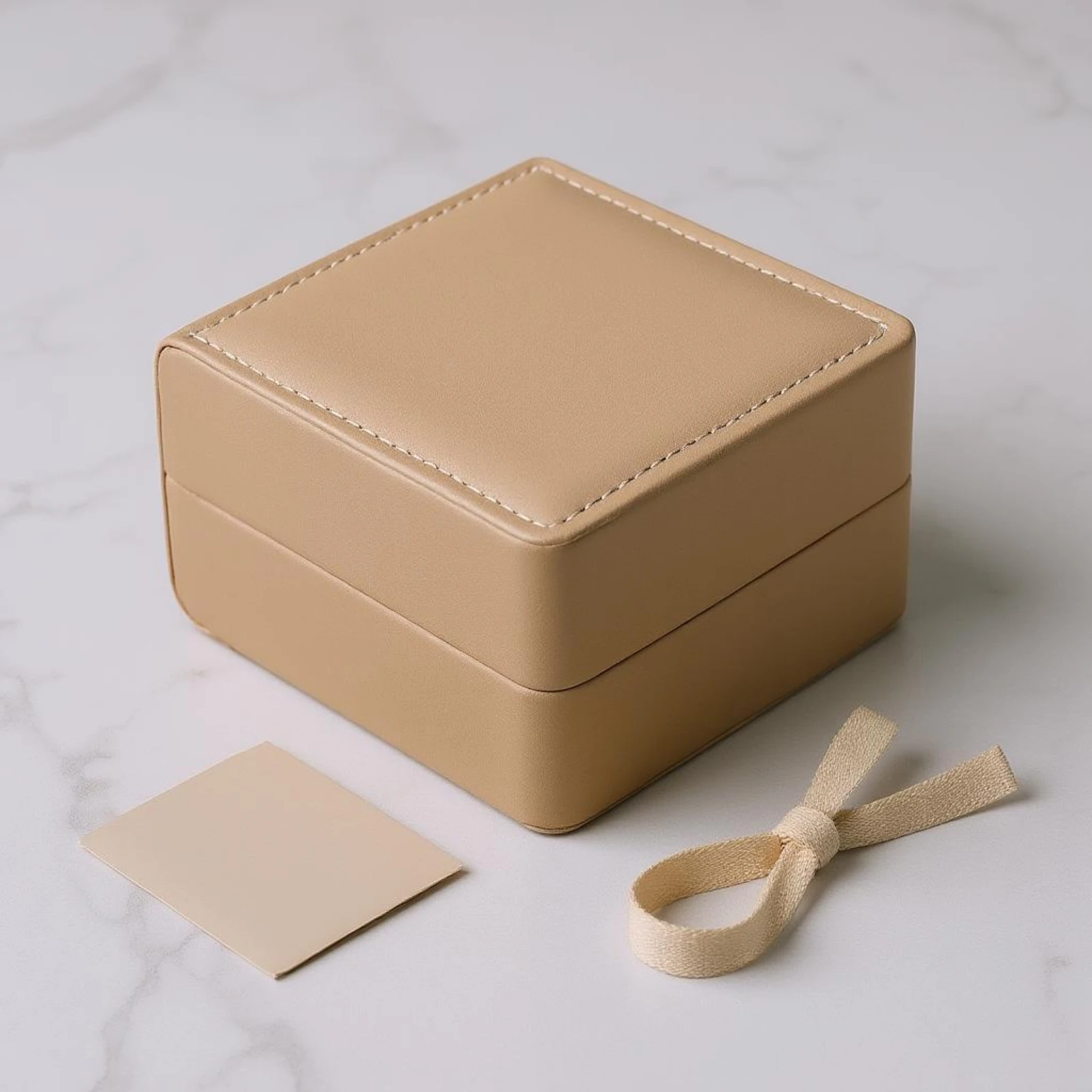 PU Leather Watch Box Stitched Edges Hinged Watch Box Storage Case Rigid Compact
PU Leather Watch Box Stitched Edges Hinged Watch Box Storage Case Rigid Compact