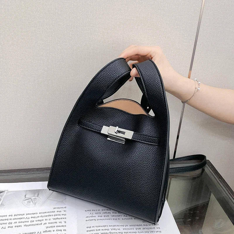 Premium Genuine Leather Messenger Bag For Women Luxury Brand Designer Crossbody Shoulder Handbag Ladies Elegant
Premium Genuine Leather Messenger Bag For Women Luxury Brand Designer Crossbody Shoulder Handbag Ladies Elegant
