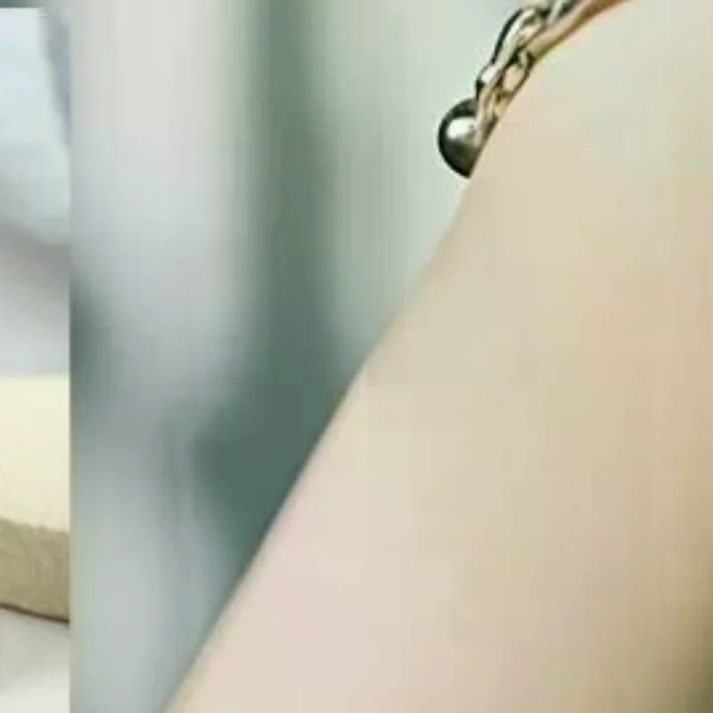 Флаконы-роллеры из янтарного и прозрачного стекла 5 мл, 10 мл с пластиковыми колпачками под дерево для образцов эфирных масел и парфюмерии
Флаконы-роллеры из янтарного и прозрачного стекла 5 мл, 10 мл с пластиковыми колпачками под дерево для образцов эфирных масел и парфюмерии