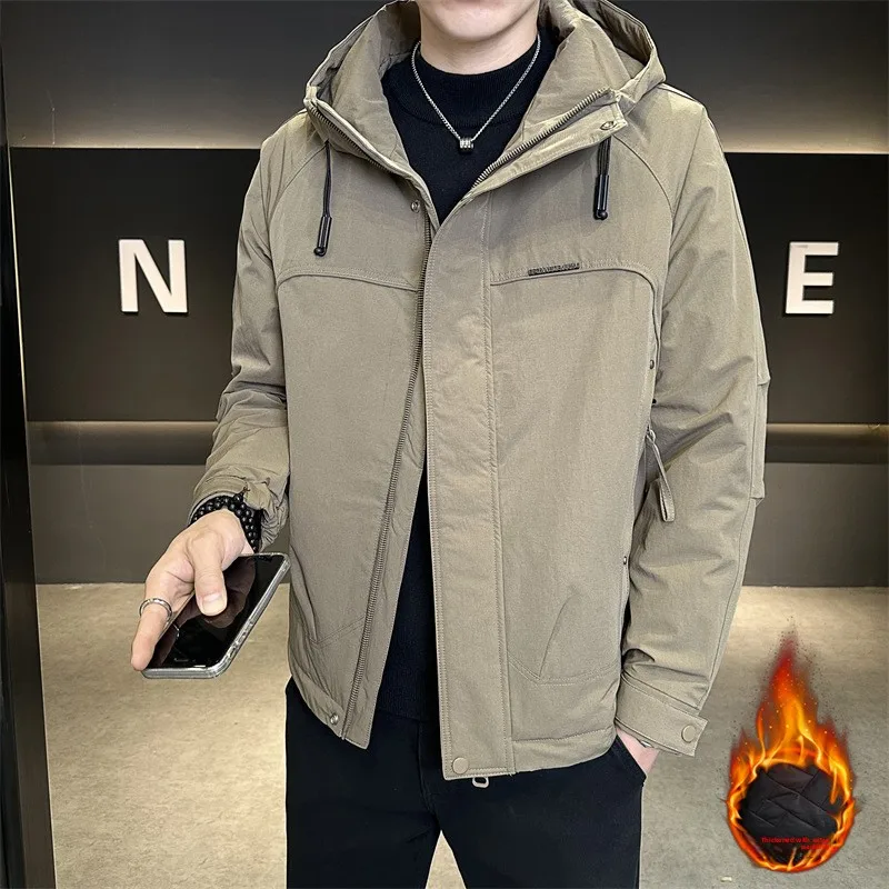 Высококачественная мужская утепленная хлопковая куртка с капюшоном, теплая рабочая одежда, молодежная верхняя одежда с длинными рукавами, наполненная гусиным пухом, для повседневной носки
Высококачественная мужская утепленная хлопковая куртка с капюшоном, теплая рабочая одежда, молодежная верхняя одежда с длинными рукавами, наполненная гусиным пухом, для повседневной носки