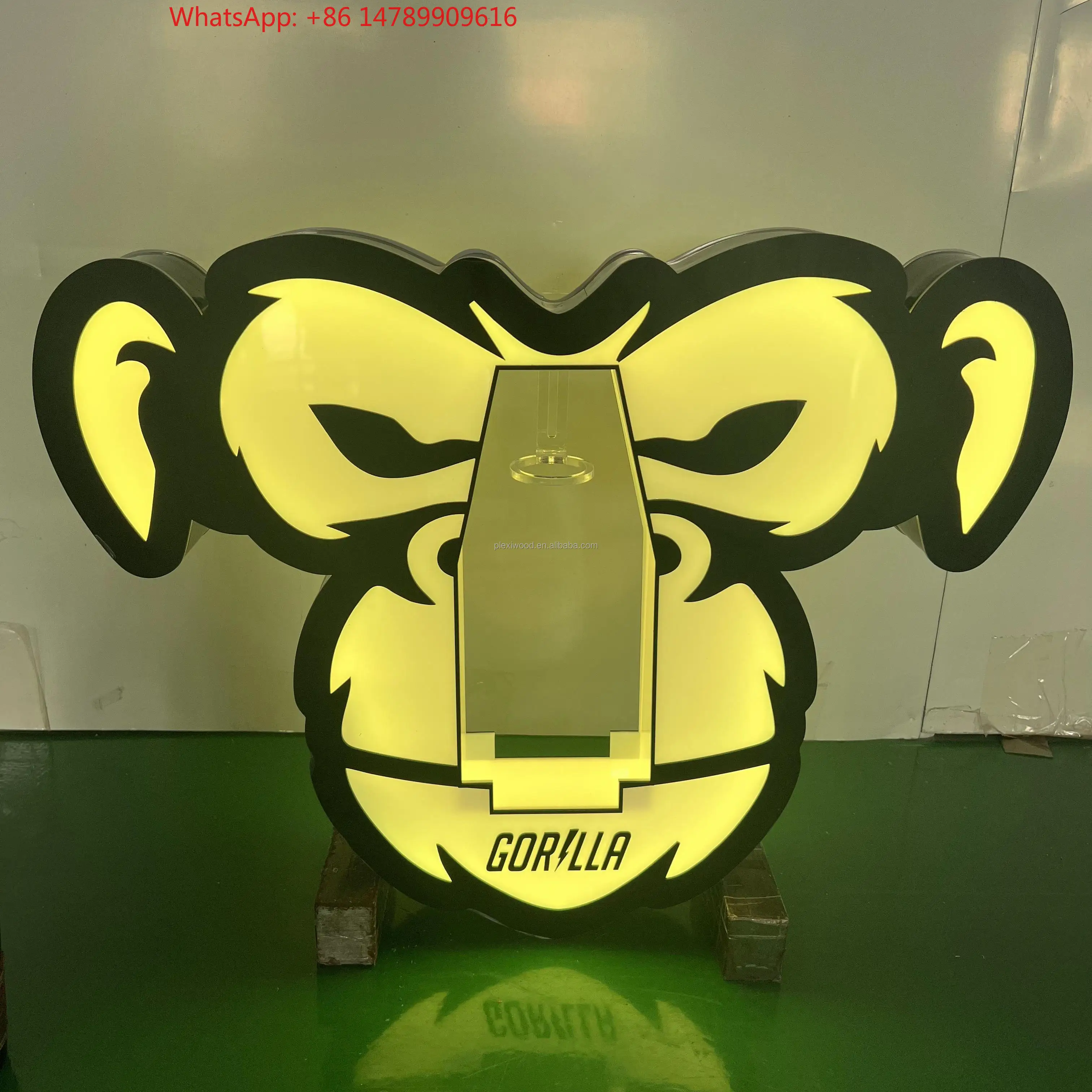 High-End Bespoke LED Bottle Display RackEye-Catching Gorilla LED Bottle Presenter Neon Glow Stand For VIP Service In Bar & Loung
High-End Bespoke LED Bottle Display RackEye-Catching Gorilla LED Bottle Presenter Neon Glow Stand For VIP Service In Bar & Loung