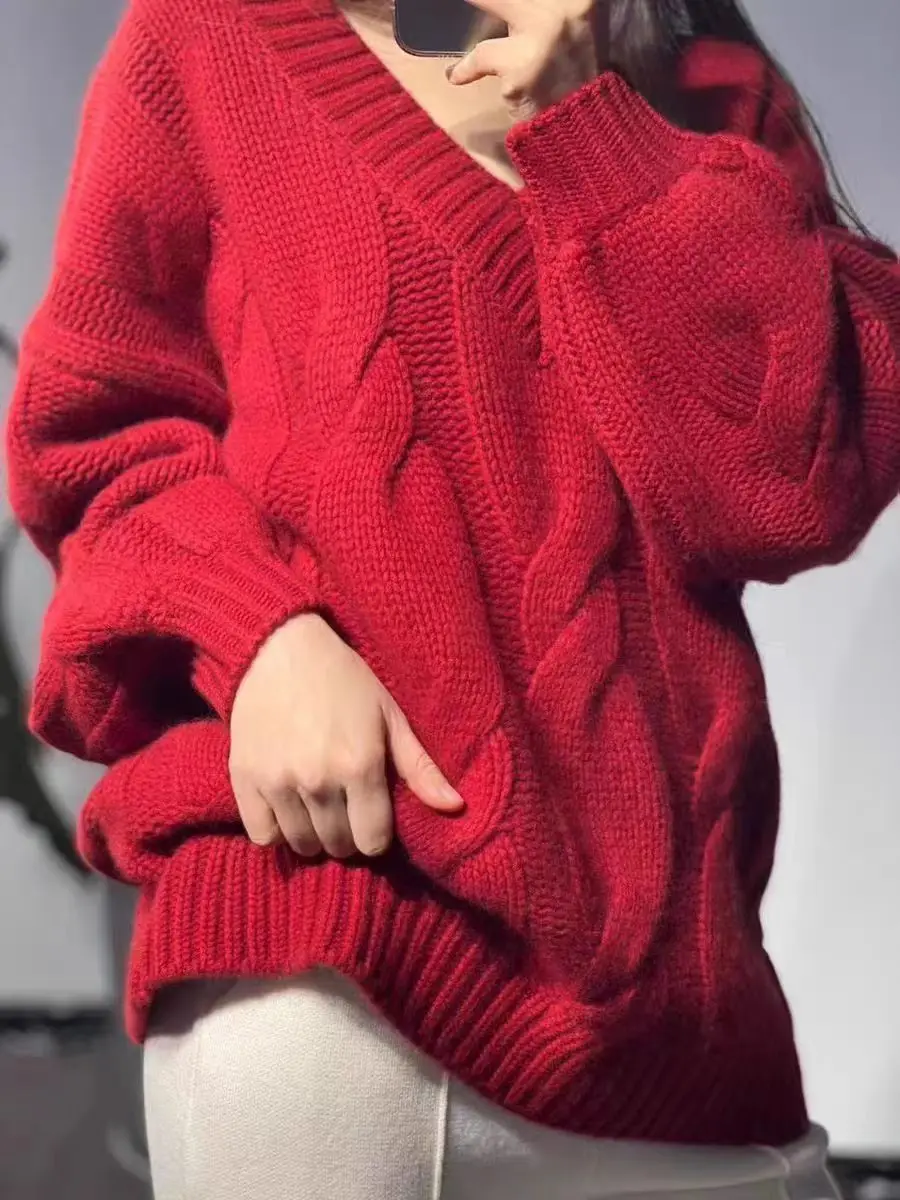 Soft and Warm Autumn/Winter Pure Cashmere Women's V-Neck Braided Thickened Short Sweater Lazy Wool Basic-Shirt
Soft and Warm Autumn/Winter Pure Cashmere Women's V-Neck Braided Thickened Short Sweater Lazy Wool Basic-Shirt