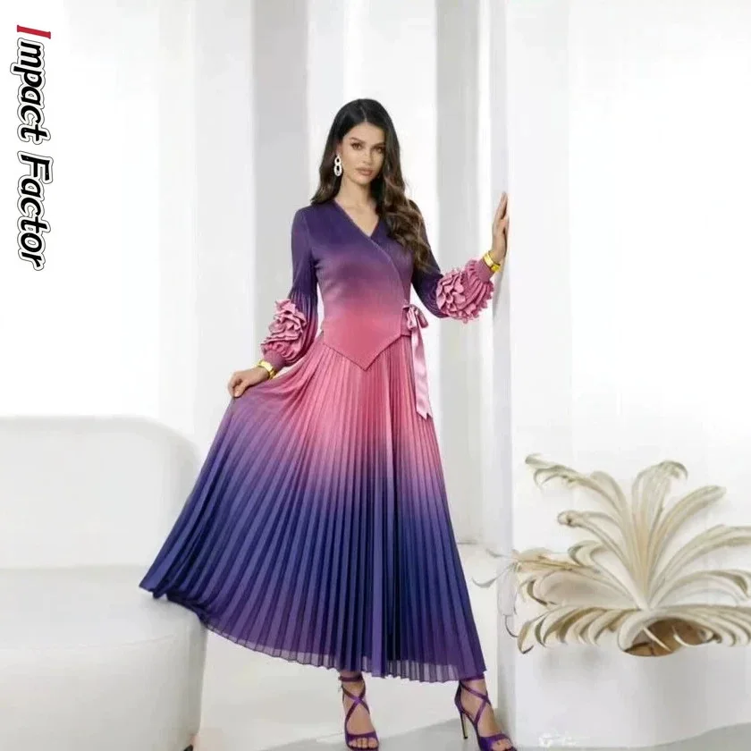 Miyake Loose Women's Fashion Slim-fit Pleated Dress Casual V-neck Gradual Change Printed Long Dress
Miyake Loose Women's Fashion Slim-fit Pleated Dress Casual V-neck Gradual Change Printed Long Dress