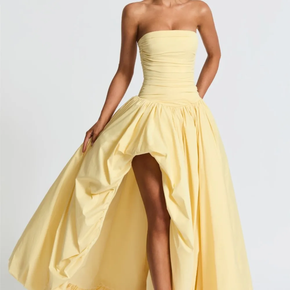 Summer Elegant Dress Solid Color Temperament Simple Tube Top Waist Pleated Fit Irregular Slit Tube Top Long Evening Dresses
Summer Elegant Dress Solid Color Temperament Simple Tube Top Waist Pleated Fit Irregular Slit Tube Top Long Evening Dresses