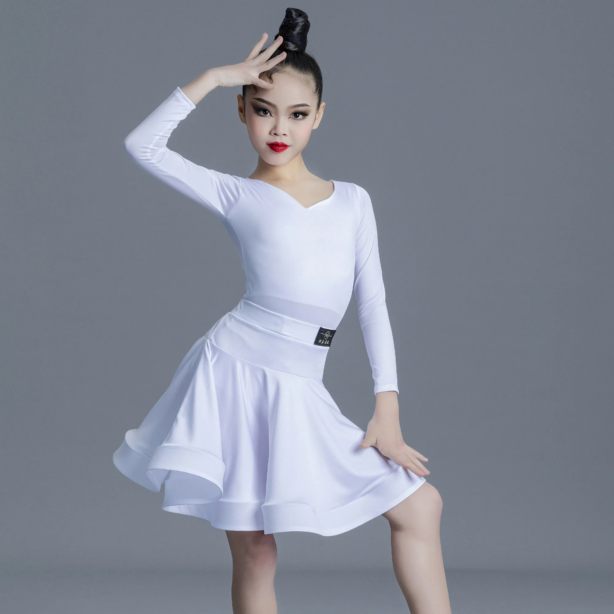 Children's Latin Dance Practice Clothes Long Sleeve Girls Professional Standard Competition Clothes
Children's Latin Dance Practice Clothes Long Sleeve Girls Professional Standard Competition Clothes