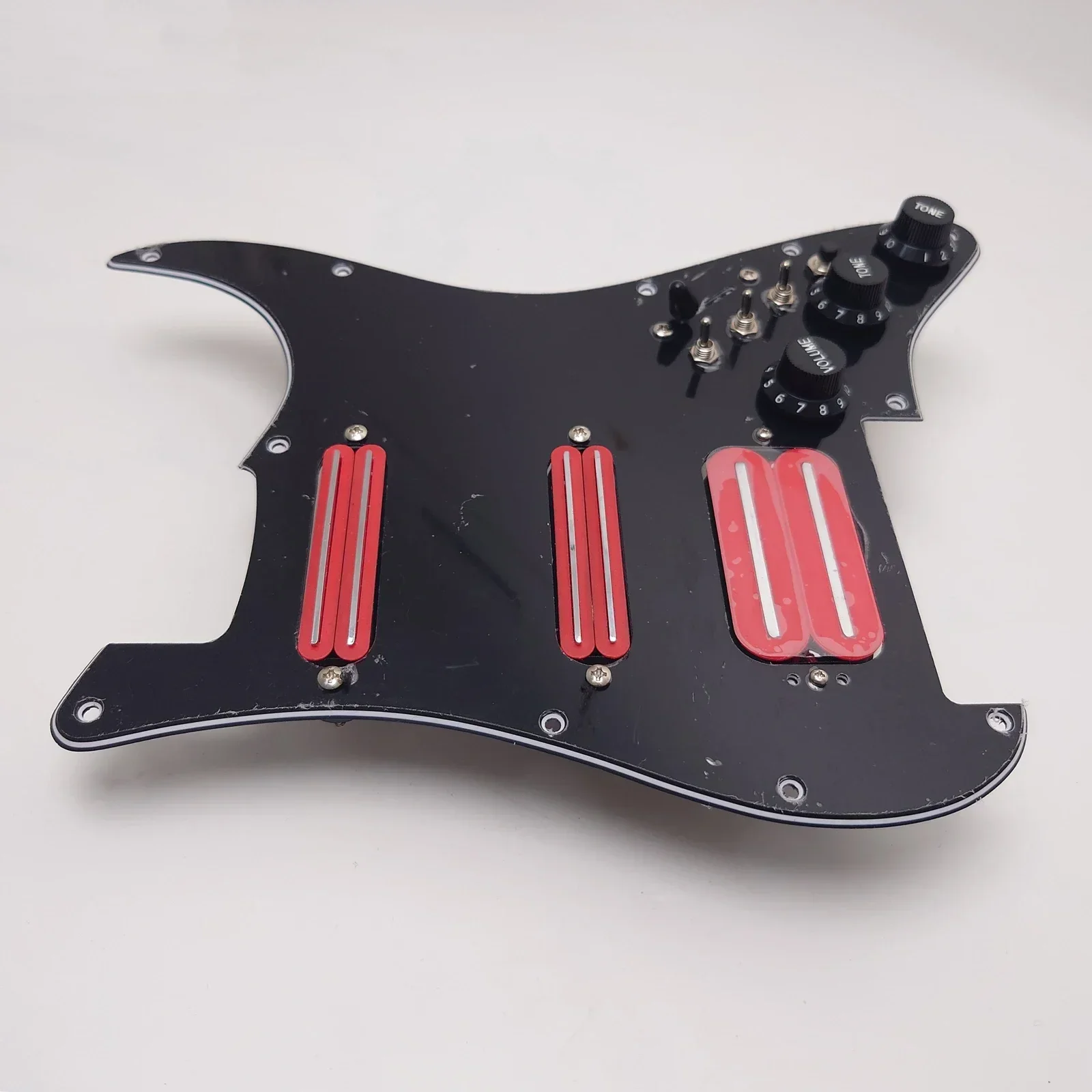SSH Guitar Prewired Loaded Pickguard Set,Humbucker Pickups for ST Guitar Electric Guitar Accessoires
SSH Guitar Prewired Loaded Pickguard Set,Humbucker Pickups for ST Guitar Electric Guitar Accessoires