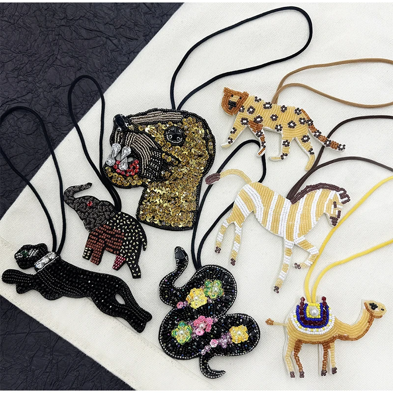 New Tiger Leopard Bag Charms Fashion Trend Beaded Keychain Cute Elephant Horse Diy Cloth Patch Clothes Bag Decorative Accessorie
New Tiger Leopard Bag Charms Fashion Trend Beaded Keychain Cute Elephant Horse Diy Cloth Patch Clothes Bag Decorative Accessorie