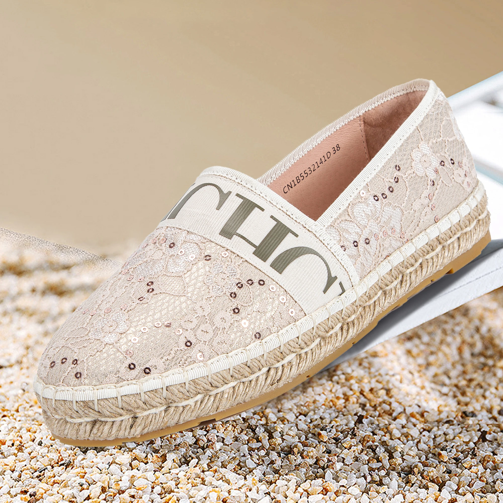 Lightweight and Comfortable Fishing Shoes for Women, Casual Retro Fashion, Durable Flat Sole, Grass Knitted Bottom Design
Lightweight and Comfortable Fishing Shoes for Women, Casual Retro Fashion, Durable Flat Sole, Grass Knitted Bottom Design