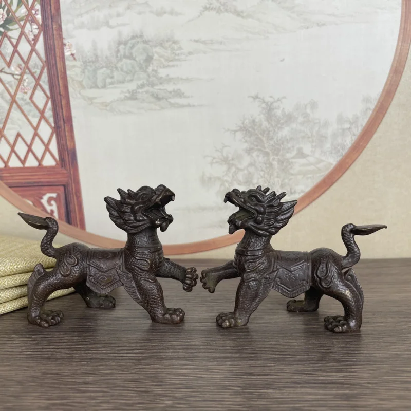 Antique Style Solid Bronze Kirin Pair Ornament New Chinese Style Retro Home Office Decoration Gift Ornament
Antique Style Solid Bronze Kirin Pair Ornament New Chinese Style Retro Home Office Decoration Gift Ornament