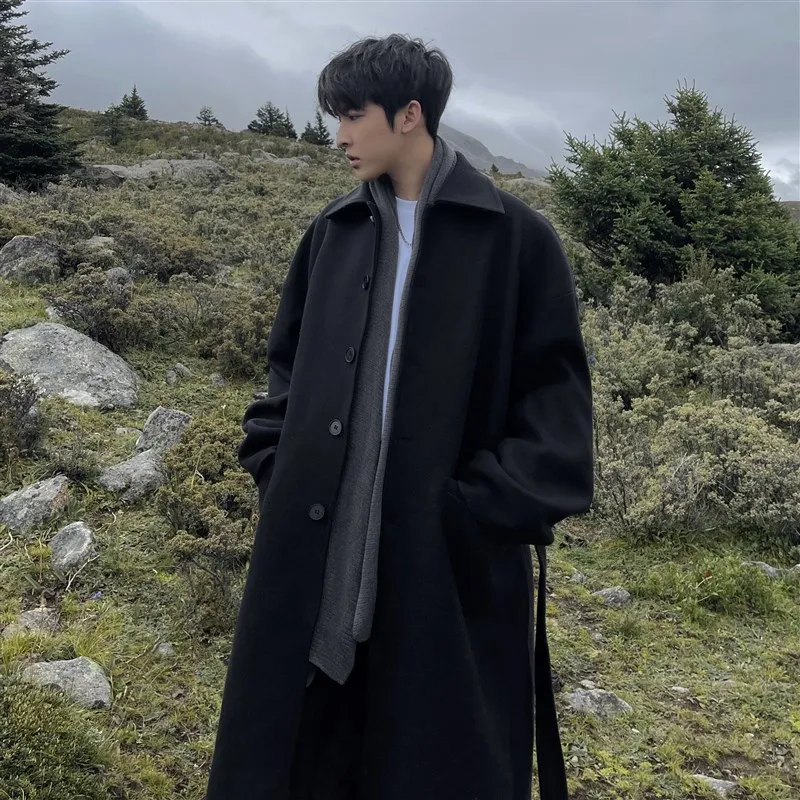 Thiened Woolen Men's Coat Long Over-Knee T-Woolen Jaet Briti Sle Mid-Length Windbreaker Faionable Korean Version
Thiened Woolen Men's Coat Long Over-Knee T-Woolen Jaet Briti Sle Mid-Length Windbreaker Faionable Korean Version