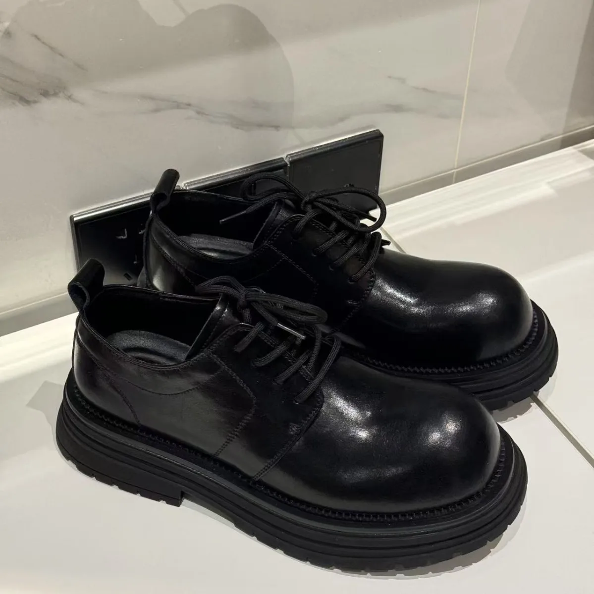 Мужские туфли 2026: Новая весенняя коллекция, модные и универсальные, на низком каблуке, дерби на шнуровке
Мужские туфли 2026: Новая весенняя коллекция, модные и универсальные, на низком каблуке, дерби на шнуровке