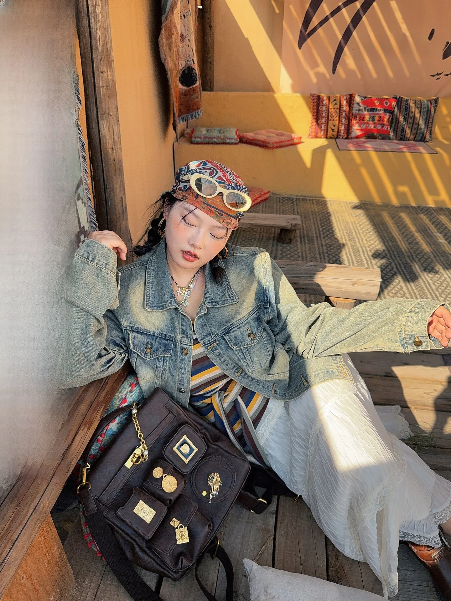 Millennial Sle Oversized Denim Jaet Retro Waed Design Heavy Embroidery Women's Casual Faion Autumn Outerwear
Millennial Sle Oversized Denim Jaet Retro Waed Design Heavy Embroidery Women's Casual Faion Autumn Outerwear