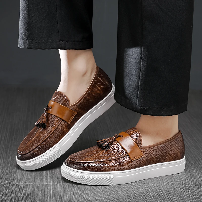 Tassel Loafers High-quality Business Office Commuting Men's Leather Shoes Fashionable Round Toe Slip-on Bean Shoes Branded Youth
Tassel Loafers High-quality Business Office Commuting Men's Leather Shoes Fashionable Round Toe Slip-on Bean Shoes Branded Youth