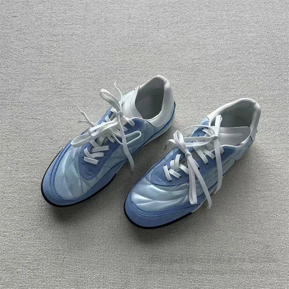 Flat Sports Shoes Men Trendy Casual Round Toe Thick Soled Lace Up Hiking Outdoor Training Shoes Lace Up Mountaineering Shoes
Flat Sports Shoes Men Trendy Casual Round Toe Thick Soled Lace Up Hiking Outdoor Training Shoes Lace Up Mountaineering Shoes