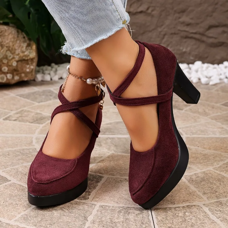 Temperament Platform High Heels Women's Cross Buckle Round Toe Shallow Mouth French Block Heel Single
Temperament Platform High Heels Women's Cross Buckle Round Toe Shallow Mouth French Block Heel Single