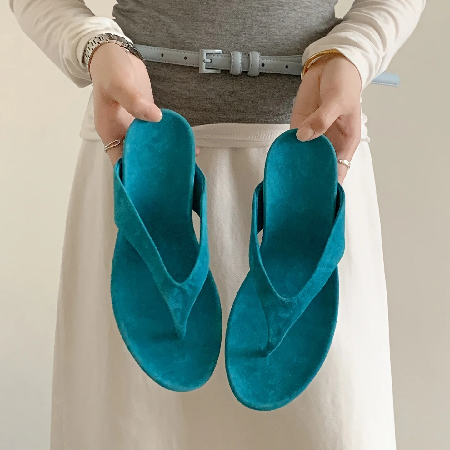 Genuine Leather Sheepskin Suede Women Sandals, Flats Flip Flops T-Strap Open Toe Summer Women Slippers,Fashion Women's Shoes
Genuine Leather Sheepskin Suede Women Sandals, Flats Flip Flops T-Strap Open Toe Summer Women Slippers,Fashion Women's Shoes
