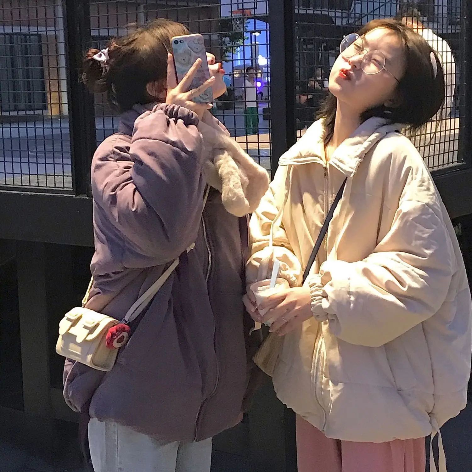 Korean Ins Trendy Bread Jacket Women Thick Warm Loose Cotton Coat Autumn and Winter Student Outerwear
Korean Ins Trendy Bread Jacket Women Thick Warm Loose Cotton Coat Autumn and Winter Student Outerwear