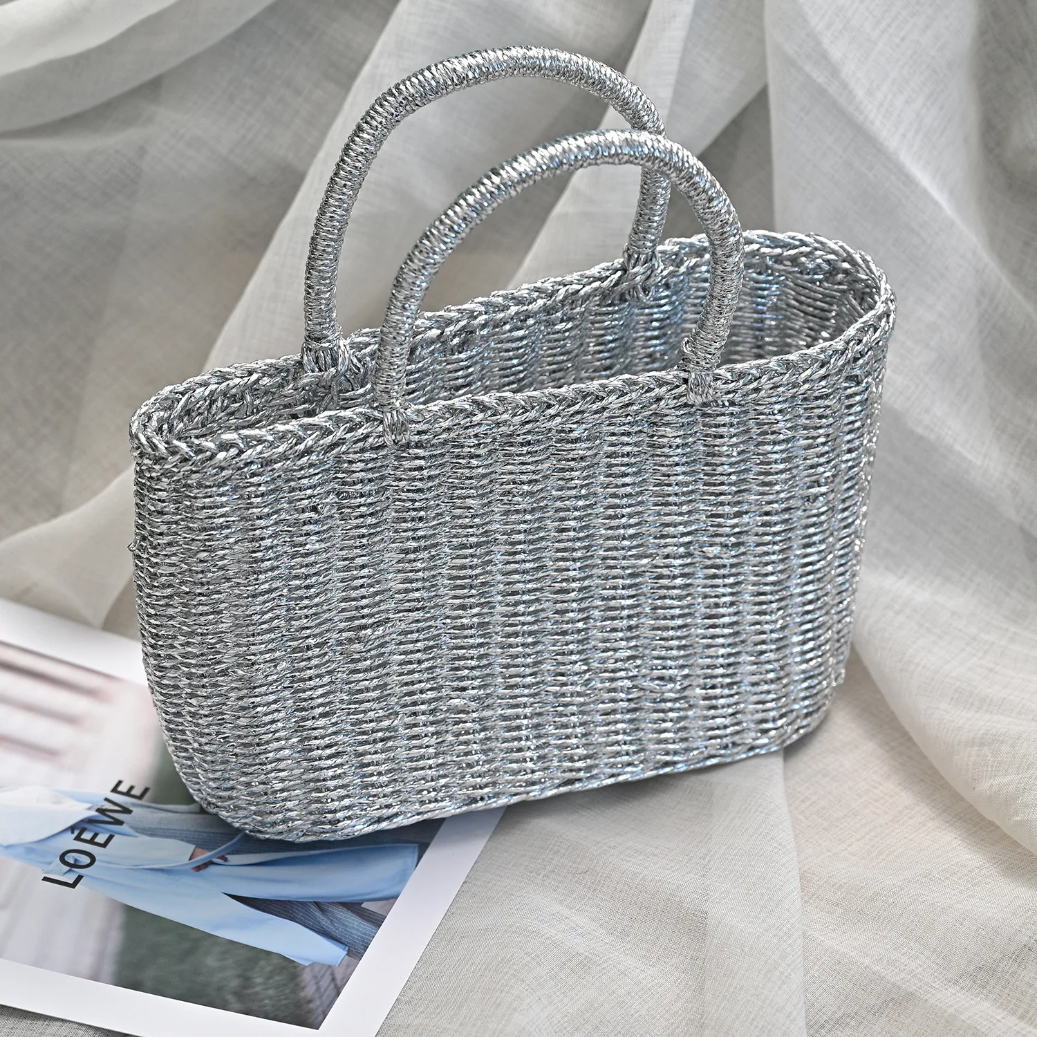 Silver handmade straw woven bag 2025 new vintage travel and vacation beach bag French fashion ladies hand-to-wear tote bag
Silver handmade straw woven bag 2025 new vintage travel and vacation beach bag French fashion ladies hand-to-wear tote bag