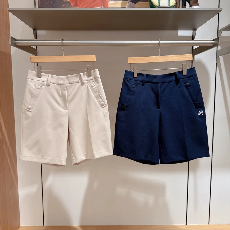 2026 Fashion Korean Women's Golf Shorts with Golf Bag Stretchy Slim for Summer New Casual Sports Versatile Flattering Bottom
2026 Fashion Korean Women's Golf Shorts with Golf Bag Stretchy Slim for Summer New Casual Sports Versatile Flattering Bottom