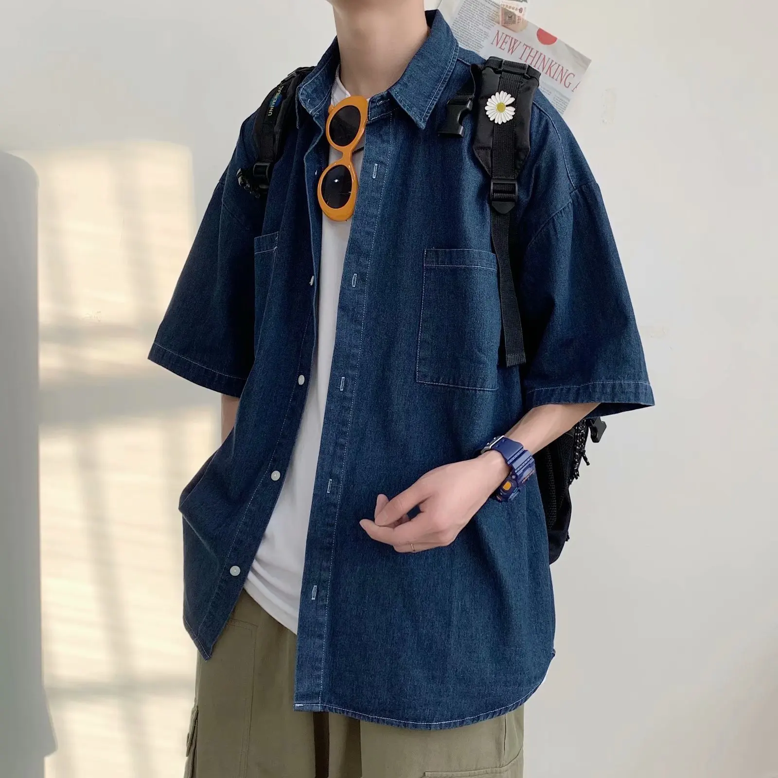 Retro Hong Kong Style Men's Summer Short Sleeve Denim Shirt Youth Casual Loose Workwear Thin Outerwear Trendy Brand
Retro Hong Kong Style Men's Summer Short Sleeve Denim Shirt Youth Casual Loose Workwear Thin Outerwear Trendy Brand
