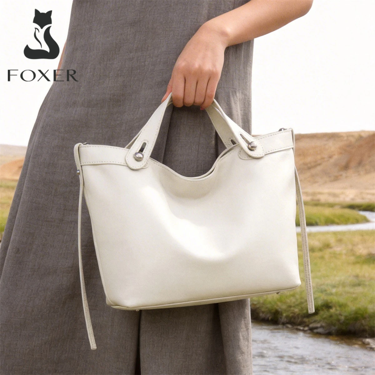FOXER Luxury Genuine Leather Handbag White Women's Shoulder Bag Simple Elegant Tote Bag Female Work Travel Crossbody Purse
FOXER Luxury Genuine Leather Handbag White Women's Shoulder Bag Simple Elegant Tote Bag Female Work Travel Crossbody Purse