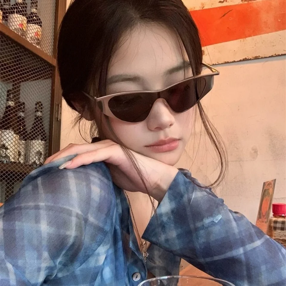 World Trend Personalized Cat Eye Design Women's Sunglasses Outdoor Travel Fashion Party Decoration Men's Luxury Sunglasses UV400
World Trend Personalized Cat Eye Design Women's Sunglasses Outdoor Travel Fashion Party Decoration Men's Luxury Sunglasses UV400