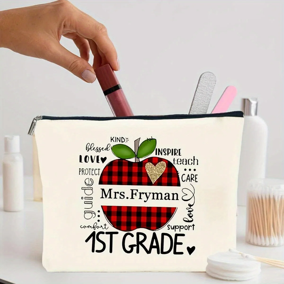 Customized Personalized Teacher Name Makeup Bags, Inspiring School Supplies Design Teacher Appreciation Makeup Bags for Gifts
Customized Personalized Teacher Name Makeup Bags, Inspiring School Supplies Design Teacher Appreciation Makeup Bags for Gifts