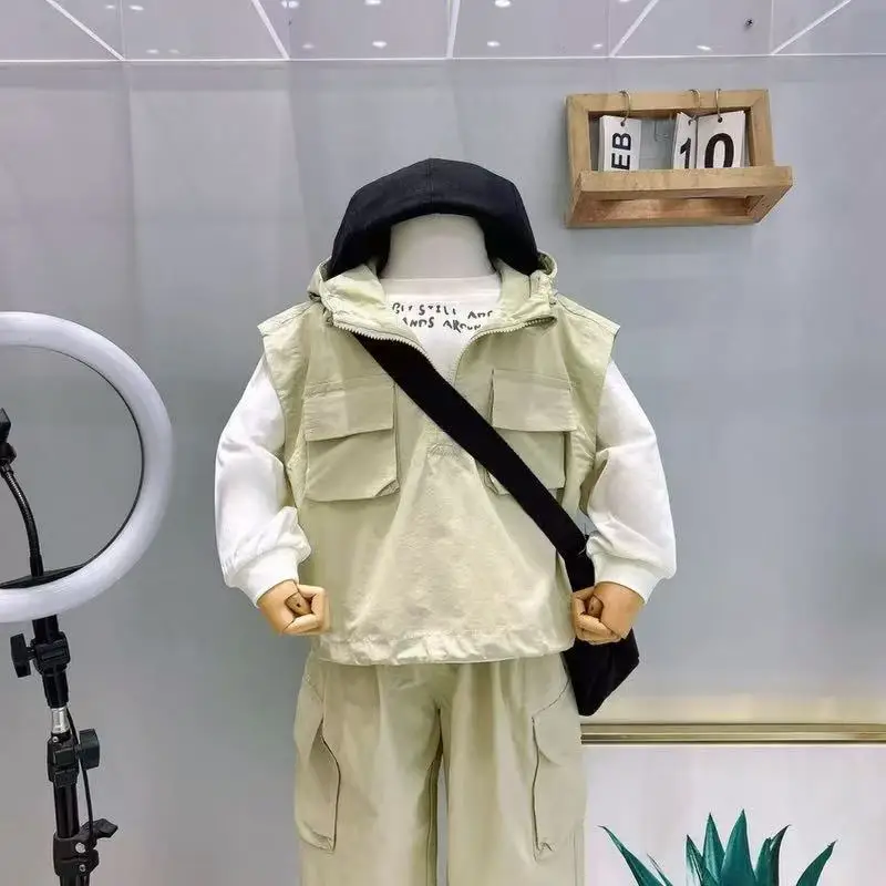 Spring Autumn Children's Fashionable 3-Piece Set with Hooded Vest Base Shirt And Long Pants for Boys
Spring Autumn Children's Fashionable 3-Piece Set with Hooded Vest Base Shirt And Long Pants for Boys