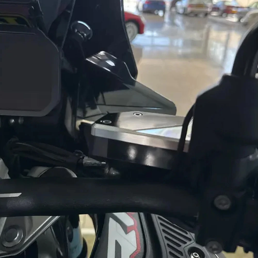 Motorcycle Front Brake Clutch Fluid Reservoir Cover Cap For BMW R 1300GS GS1300 ADV R1300GS Adventure 2023 2024 2025 2026
Motorcycle Front Brake Clutch Fluid Reservoir Cover Cap For BMW R 1300GS GS1300 ADV R1300GS Adventure 2023 2024 2025 2026