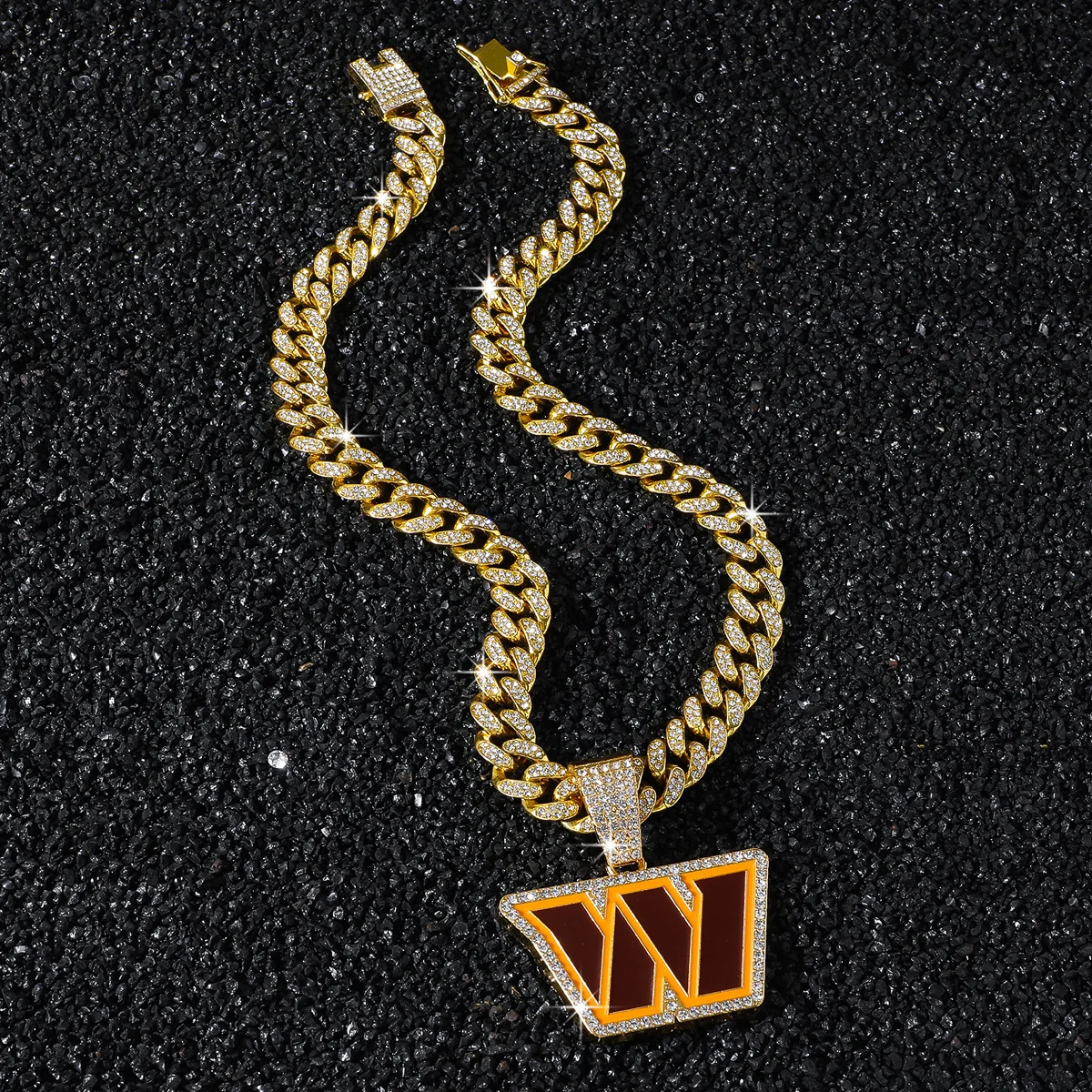 Men's Hip Hop Cuban Chain Necklace Letter W Pendant Football Style Streetwear Accessory
Men's Hip Hop Cuban Chain Necklace Letter W Pendant Football Style Streetwear Accessory