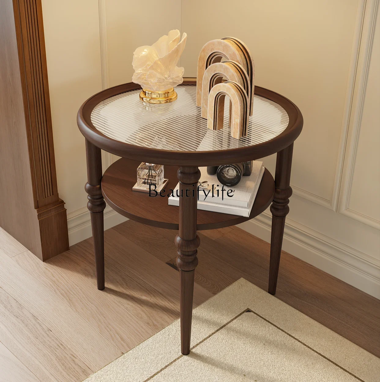 American retro coffee table modern simple light luxury high-end mobile side table
American retro coffee table modern simple light luxury high-end mobile side table