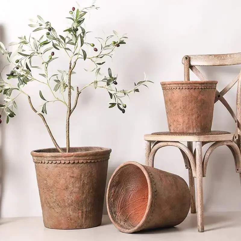Roman flower pot European mud retro living room decorator clay large diameter magnesium soft bag decoration
Roman flower pot European mud retro living room decorator clay large diameter magnesium soft bag decoration