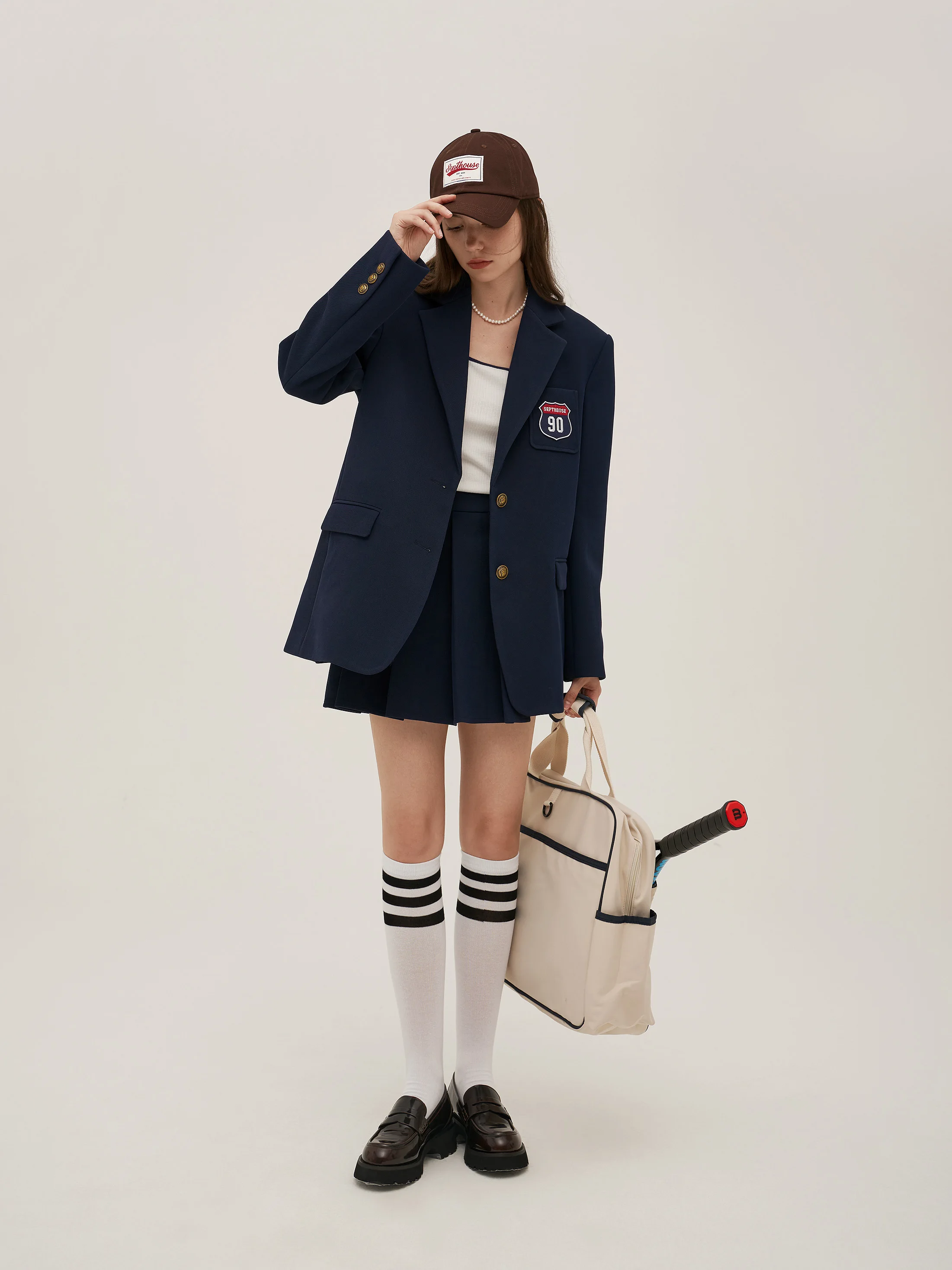 Темно-синий костюм Oldschool Jaet, повседневный комплект с юбкой, универсальный модный ансамбль, женский свободный крой премиум-класса
Темно-синий костюм Oldschool Jaet, повседневный комплект с юбкой, универсальный модный ансамбль, женский свободный крой премиум-класса