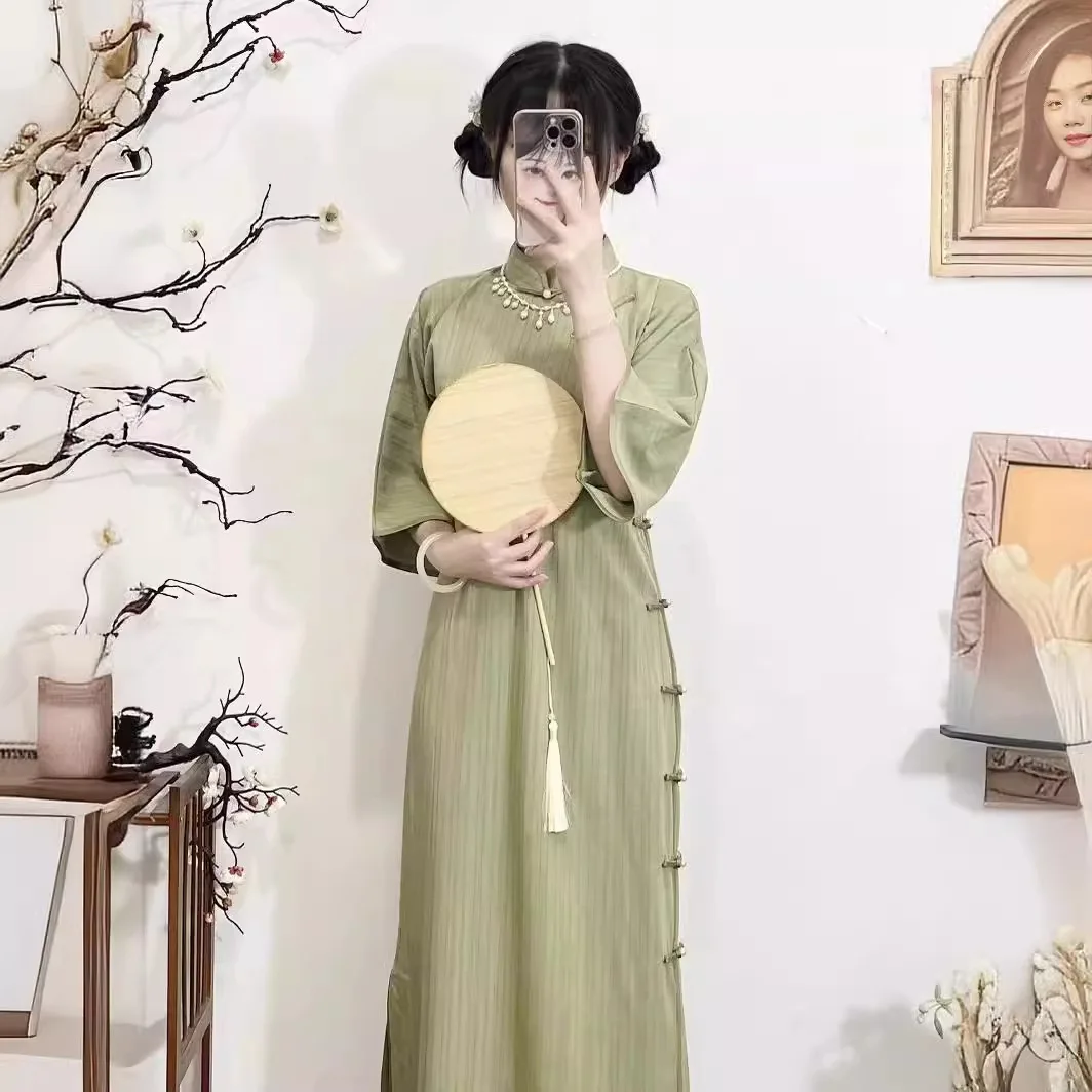 Ancient Chinese Style Vintage Green Qipao for Girls Traditional Chinese Shanghai Retro Wide Sleeve Cheongsam Dress CH-131
Ancient Chinese Style Vintage Green Qipao for Girls Traditional Chinese Shanghai Retro Wide Sleeve Cheongsam Dress CH-131