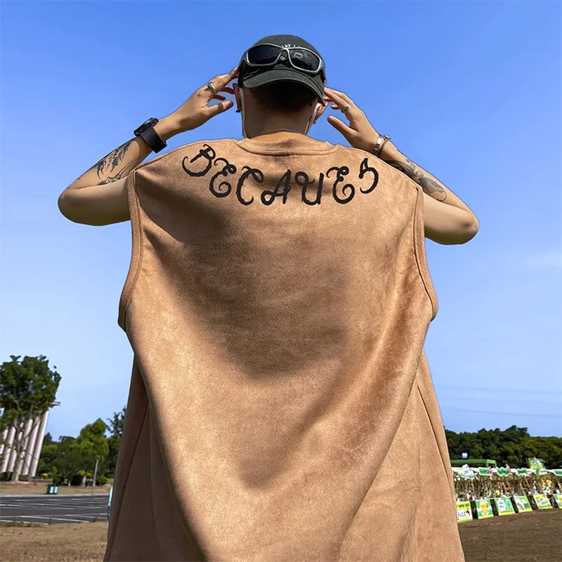 Мужской летний жилет в американском ретро-стиле, коричневый, модный, в стиле хип-хоп, с наплечниками, круглый вырез, из замшевой ткани
Мужской летний жилет в американском ретро-стиле, коричневый, модный, в стиле хип-хоп, с наплечниками, круглый вырез, из замшевой ткани