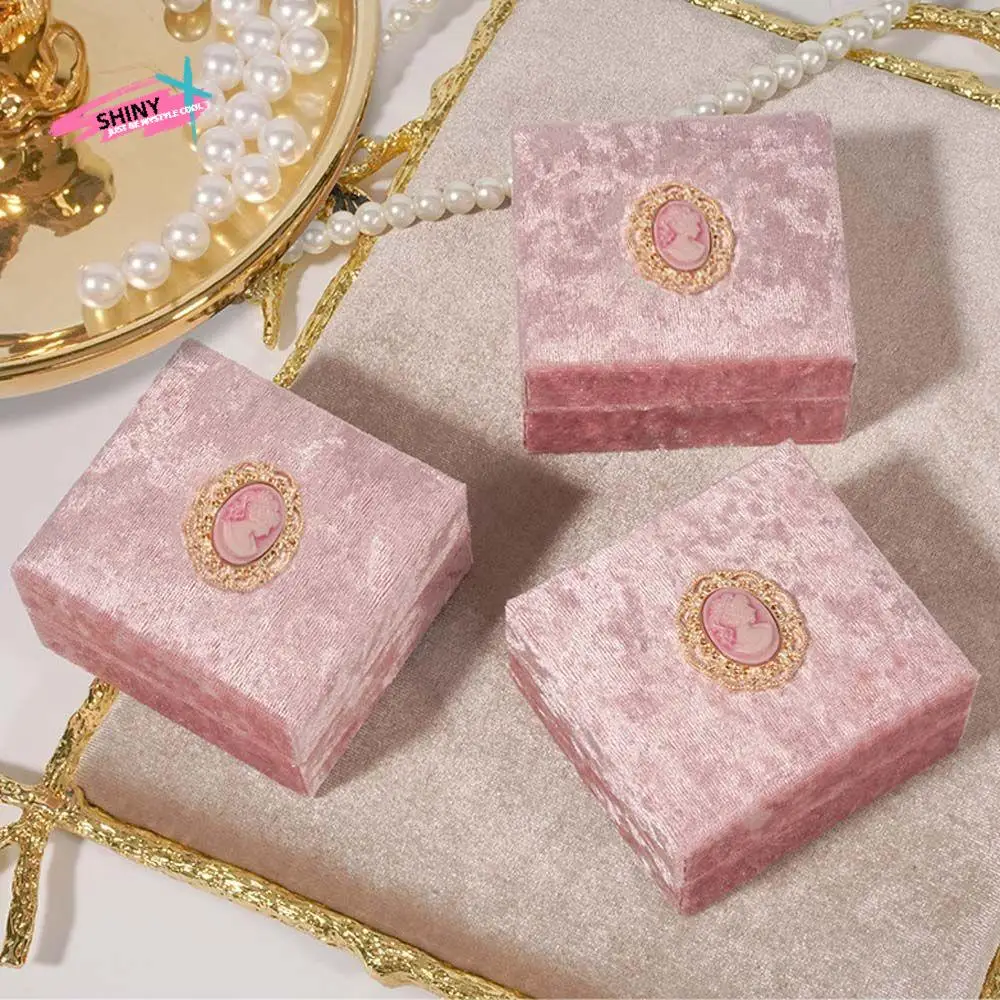 Wedding Ring Holder Pink Gift Packaging Box Pendant Storage Pink Velvet Ring Box Necklace Box Jewelry Box Ring Storage Case
Wedding Ring Holder Pink Gift Packaging Box Pendant Storage Pink Velvet Ring Box Necklace Box Jewelry Box Ring Storage Case