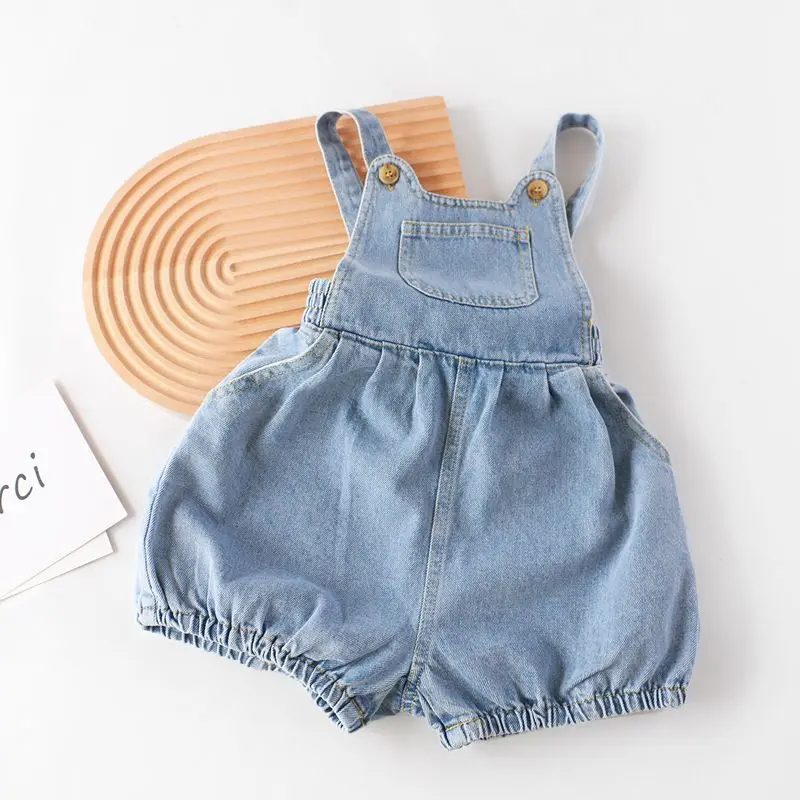 girls' overalls summer style baby clothing loose denim shorts stylish children's casual pants
girls' overalls summer style baby clothing loose denim shorts stylish children's casual pants