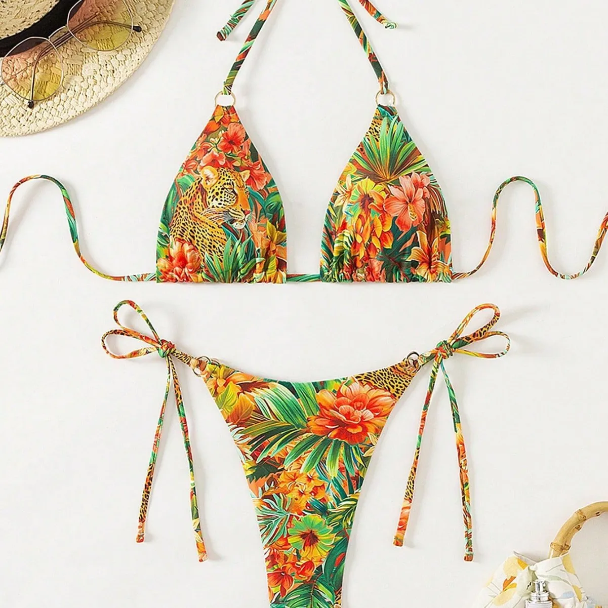 Tropical Print Bikini Set Women's 2025 New 2 Piece Swimsuit Sexy Triangle Halter Backless Thong Swimwear Beach Vacation Wear
Tropical Print Bikini Set Women's 2025 New 2 Piece Swimsuit Sexy Triangle Halter Backless Thong Swimwear Beach Vacation Wear