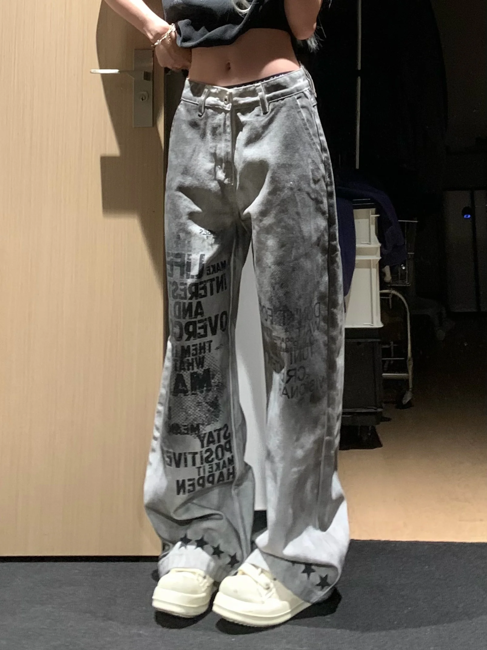 Retro American Street Graffiti Print Jeans Men's Women's Distressed Straight Loose Floor-Length Casual Long Pants
Retro American Street Graffiti Print Jeans Men's Women's Distressed Straight Loose Floor-Length Casual Long Pants