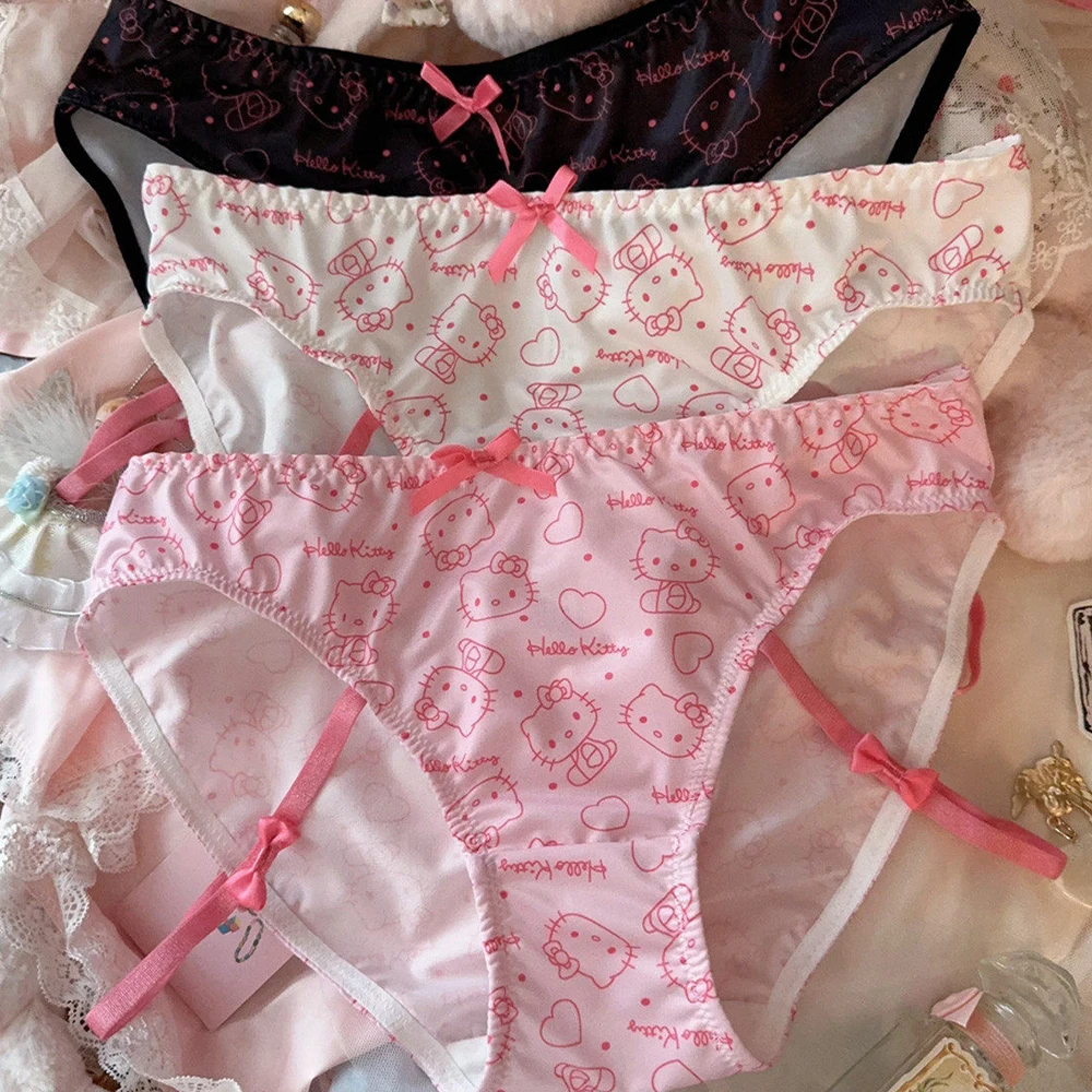 Комплект из 3 шт. трусиков Sanrio Hello Kitty: милые мультяшные трусики, хит продаж, в стиле Ins Kawaii, удобные для девочек, из ледяного шелка с лентами
Комплект из 3 шт. трусиков Sanrio Hello Kitty: милые мультяшные трусики, хит продаж, в стиле Ins Kawaii, удобные для девочек, из ледяного шелка с лентами