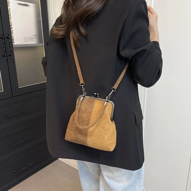 Sophisticated Ladies Messenger Bag Made Of Nubuck Leather Boasting Trendy Moldova High-End Lightweight Soft Daily Look
Sophisticated Ladies Messenger Bag Made Of Nubuck Leather Boasting Trendy Moldova High-End Lightweight Soft Daily Look